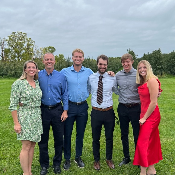 Meet your Posher, Dawn - Picture 4 of 10